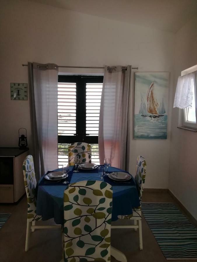 Poseidon Holiday Guesthouse Žirje Exterior foto